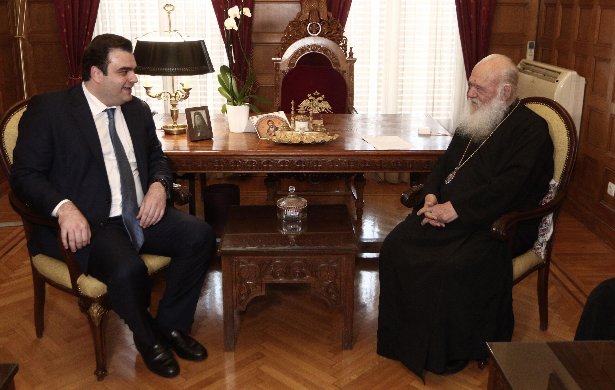 Συνάντηση Πιερρακάκη με τον Αρχιεπίσκοπο Ιερώνυμο – Ποιοι άξονες συνεργασίας συμφωνήθηκαν