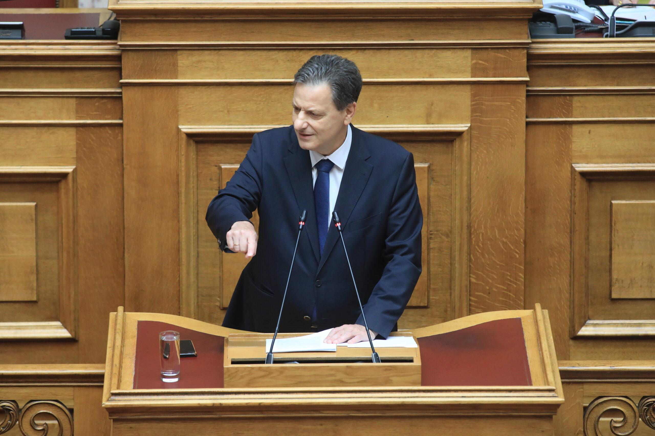 Σκυλακάκης στο Bloomberg: «Δυστυχώς οι ακραίες θερμοκρασίες και οι πυρκαγιές αποτελούν τη νέα κανονικότητα»