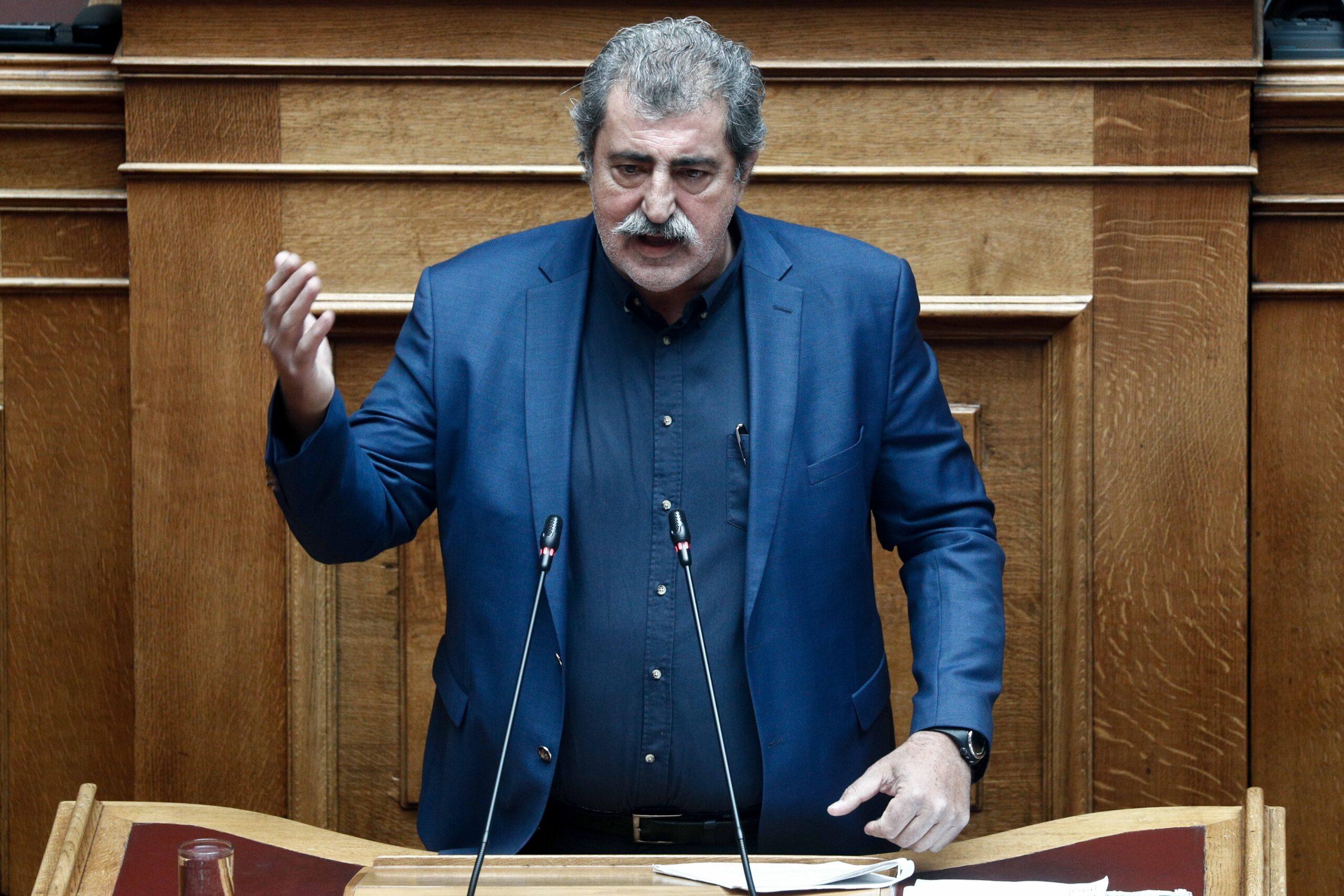 Σπόντες Πολάκη σε Τσακαλώτο: «Θολούρες, δηθενιές και υποτιθέμενη “αστική αυτοπεποίθηση”»