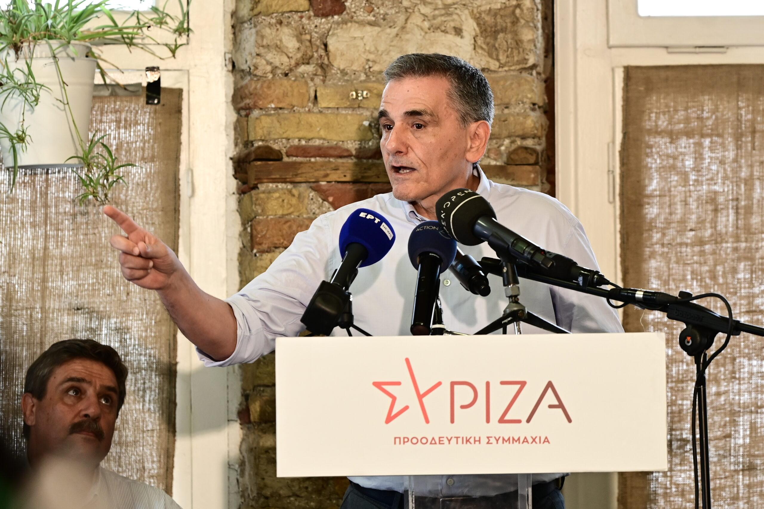 ΣΥΡΙΖΑ: Ανακοίνωσε την υποψηφιότητά του ο Ευκλείδης Τσακαλώτος – «Να απευθυνθούμε σε πάρα πολύ κόσμο»