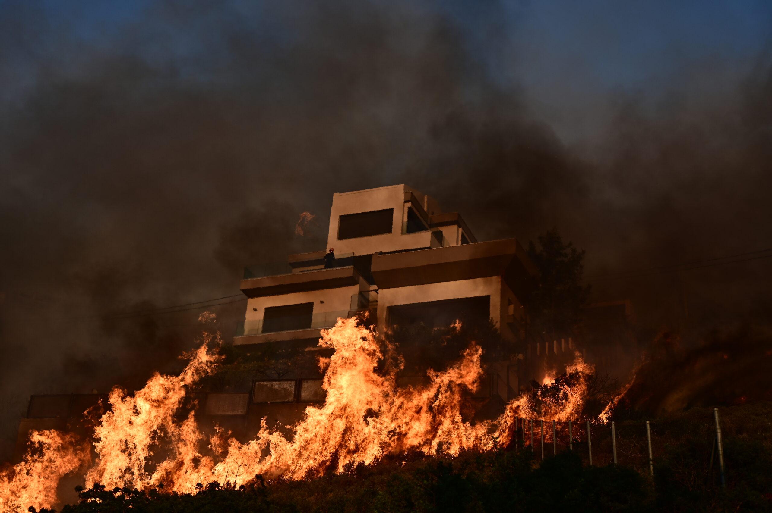 Το επιτελικό κράτος «κάηκε» και αυτό το καλοκαίρι…