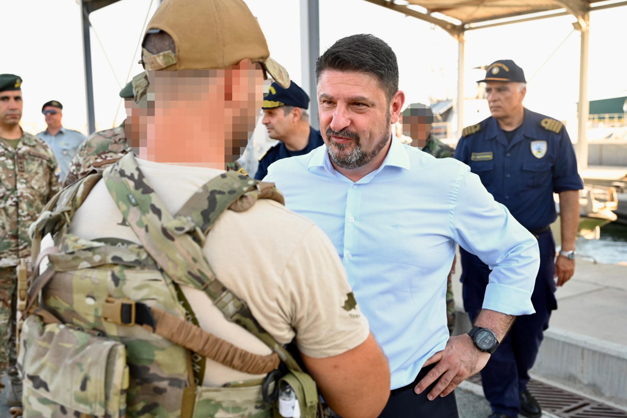 Σε μονάδες ΕΛΔΥΚ στην Κύπρο ο Χαρδαλιάς: «Θα συνεχίσουμε να είμαστε κοντά σας»