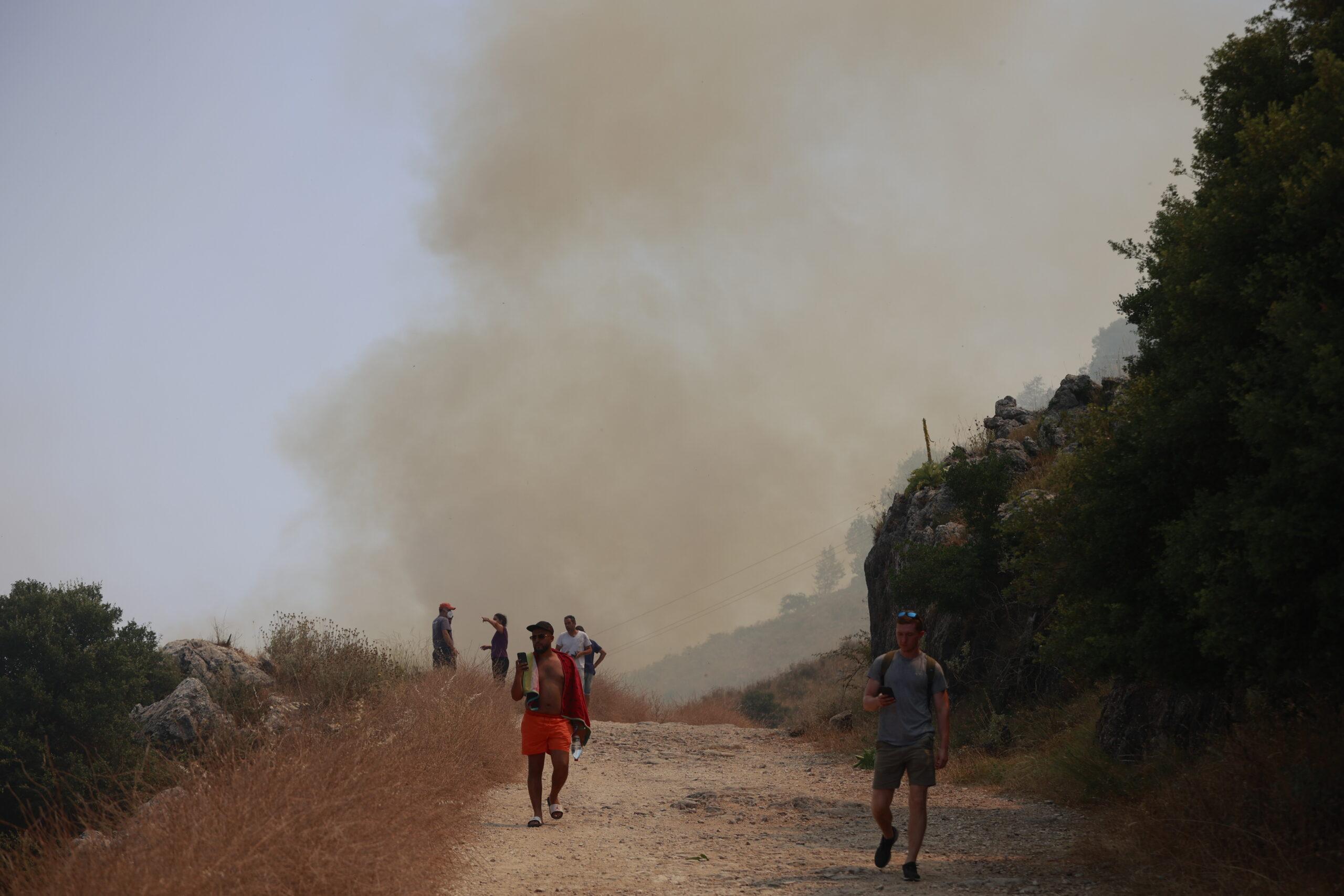 Φωτιές: Η Τουρκία δηλώνει έτοιμη να βοηθήσει την Ελλάδα για την κατάσβεση των πυρκαγιών