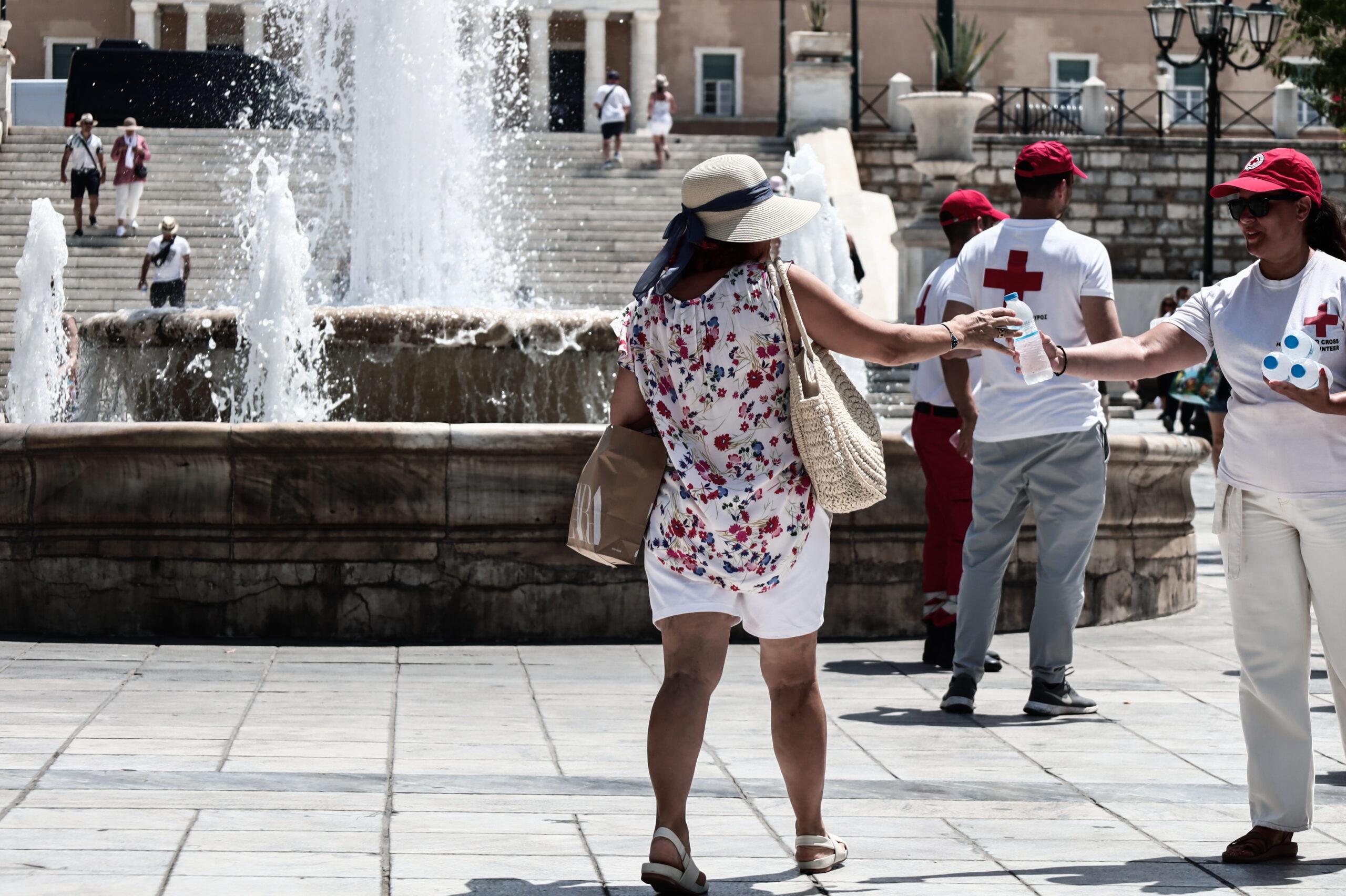 Αθήνα: Ανοιχτή για το κοινό η κλιματιζόμενη αίθουσα του Μετρό στο Σύνταγμα