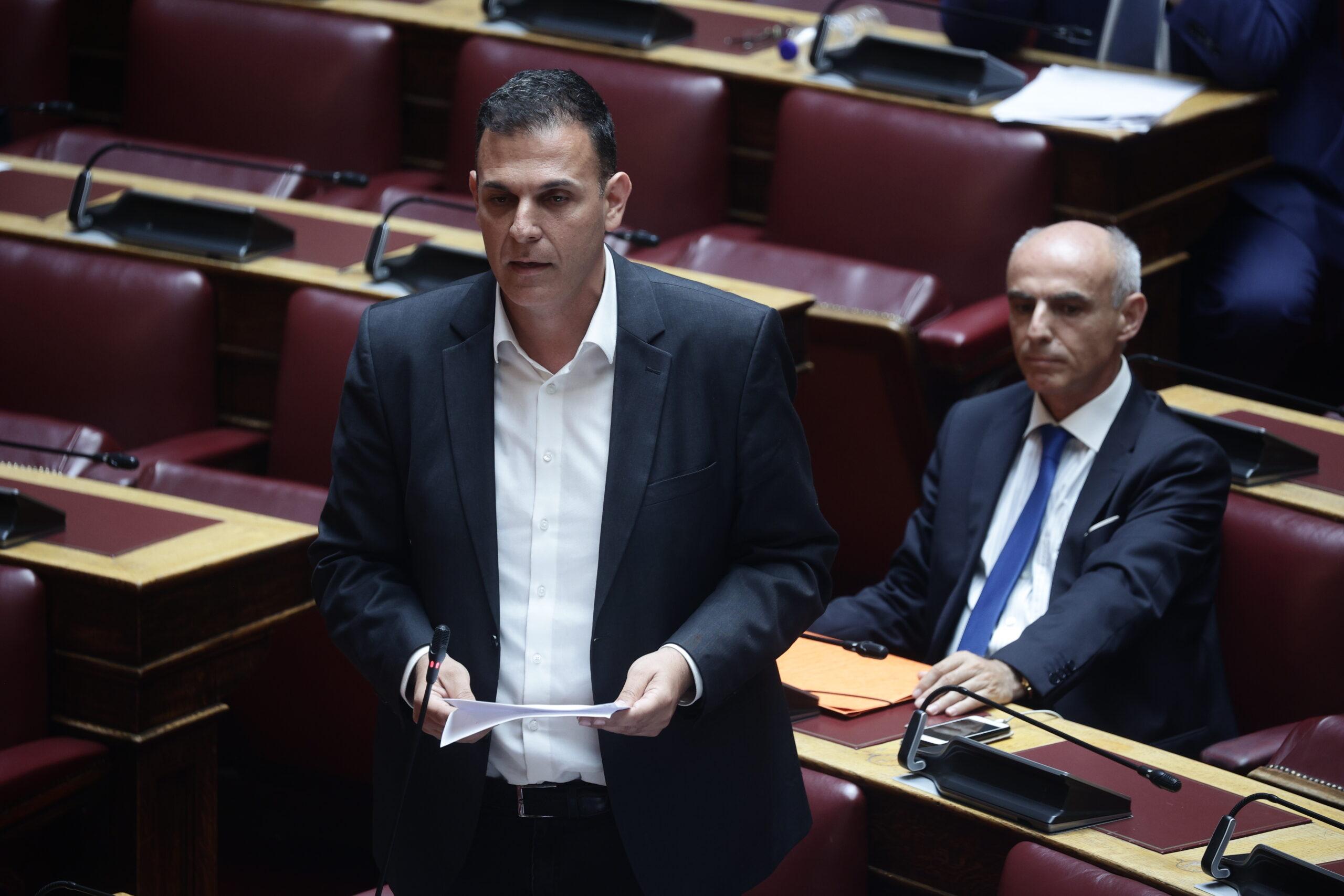 Μουδιασμένο το κλίμα στη Βουλή μετά την πτώση του Canadair