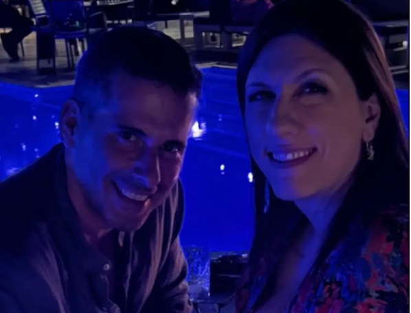 Ρομαντικό καλοκαιρινό βράδυ για τη Ζωή Κωνσταντοπούλου και τον σύντροφό της