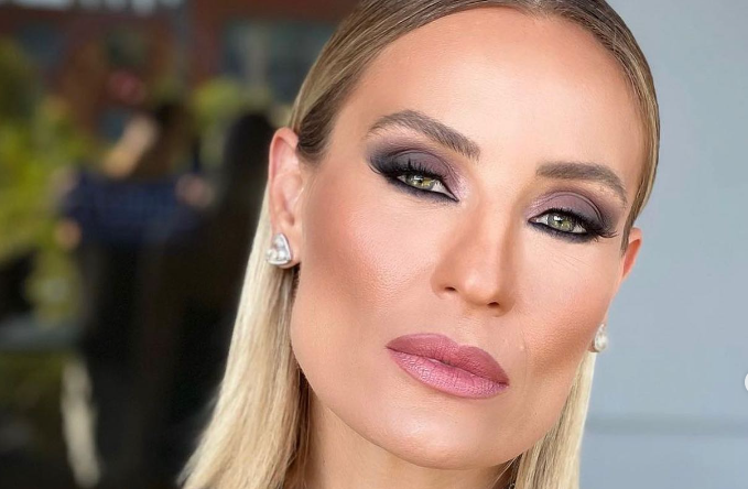 Ελεονώρα Μελέτη για την φωτιά στην Σαρωνίδα: «Ήταν εκεί η ζωή μου όλη τα τελευταία 20 χρόνια»