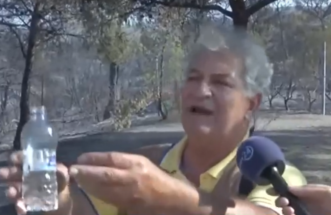 Συγκλονίζει κάτοικος που έχασε το σπίτι του από τη φωτιά στο Λουτράκι: «Τι ρωτάτε; Δεν έμεινε κολυμπηθρόξυλο»