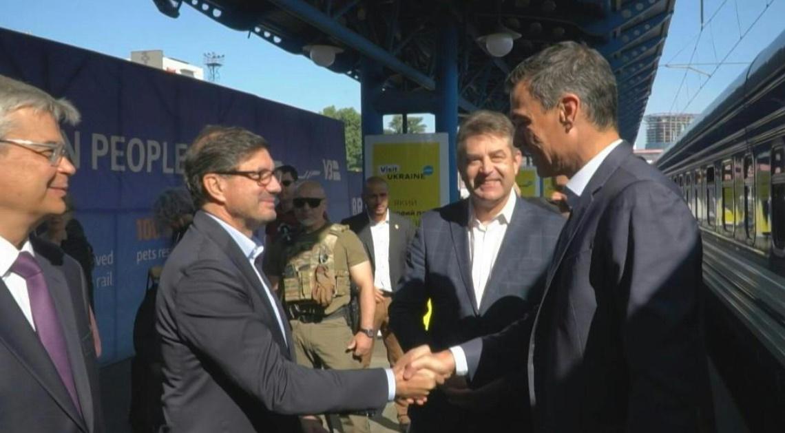 Ζελένσκι: Χαιρετίζει την επίσκεψη του Σάντσεθ στο Κίεβο