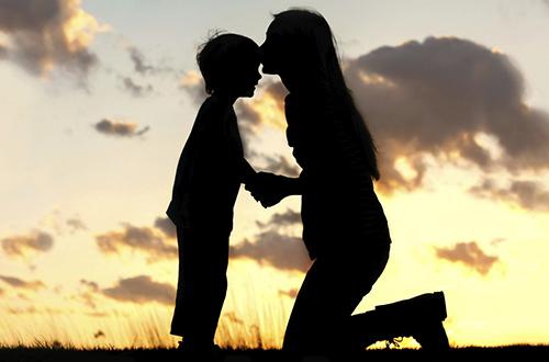 Επίδομα μητρότητας: Ανακοινώθηκαν αλλαγές από το Υπουργείο Οικονομικών – Αυτή είναι η αύξηση