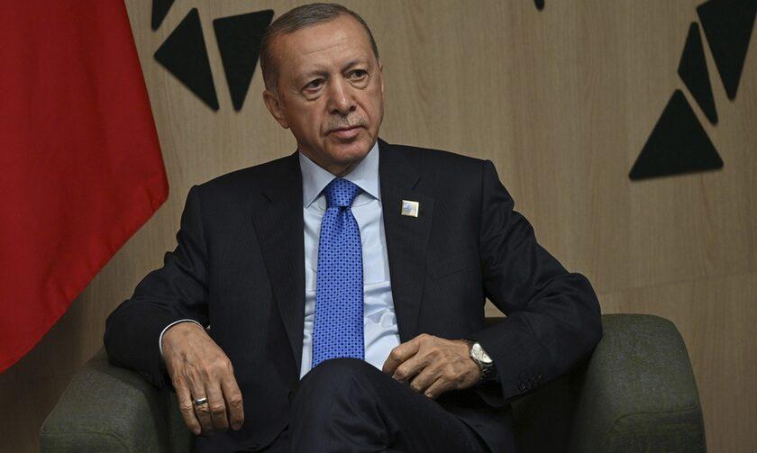 Ερντογάν: Η Άγκυρα περιμένει από το ΝΑΤΟ να άρει τους περιορισμούς στην πώληση όπλων