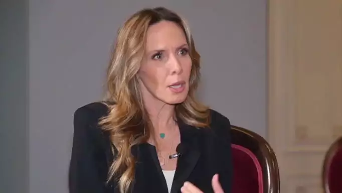 Εβελίνα Παπούλια: Καταγγέλλει δημοσίευμα γνωστής εφημερίδας – «Δεν ισχύει, συνεχής αναπαραγωγή ψευδών ειδήσεων»
