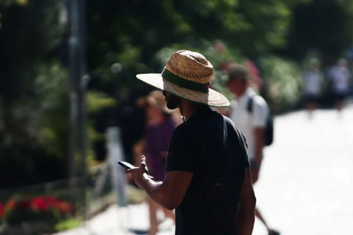 Έκτακτο δελτίο από την ΕΜΥ για τον καύσωνα Κλέων – Ξεπερνάει τους 40 βαθμούς ο υδράργυρος