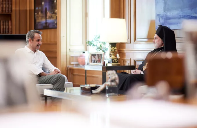Συνάντηση Μητσοτάκη – Ελπιδοφόρου: Συζητήθηκε το νομοσχέδιο για την ψήφο των ομογενών