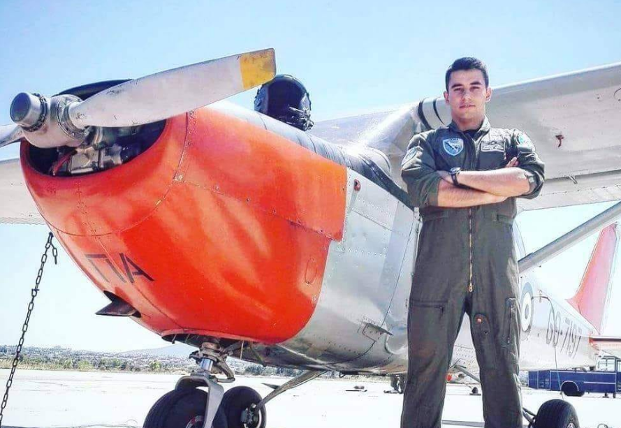 Πτώση Canadair στην Κάρυστο: Σπαρακτική ανάρτηση από φίλη του Ανθυποσμηναγού Περικλή Στεφανίδη – «Έγινες αθάνατος»