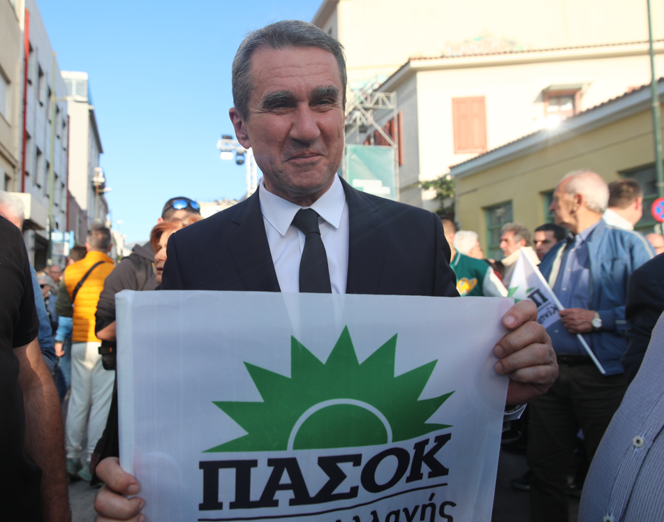 Ανδρέας Λοβέρδος: «Για πάντα ΠΑΣΟΚ» – Παραμένει το μήνυμα στην ιστοσελίδα του πρώην υπουργού (ΦΩΤΟ)