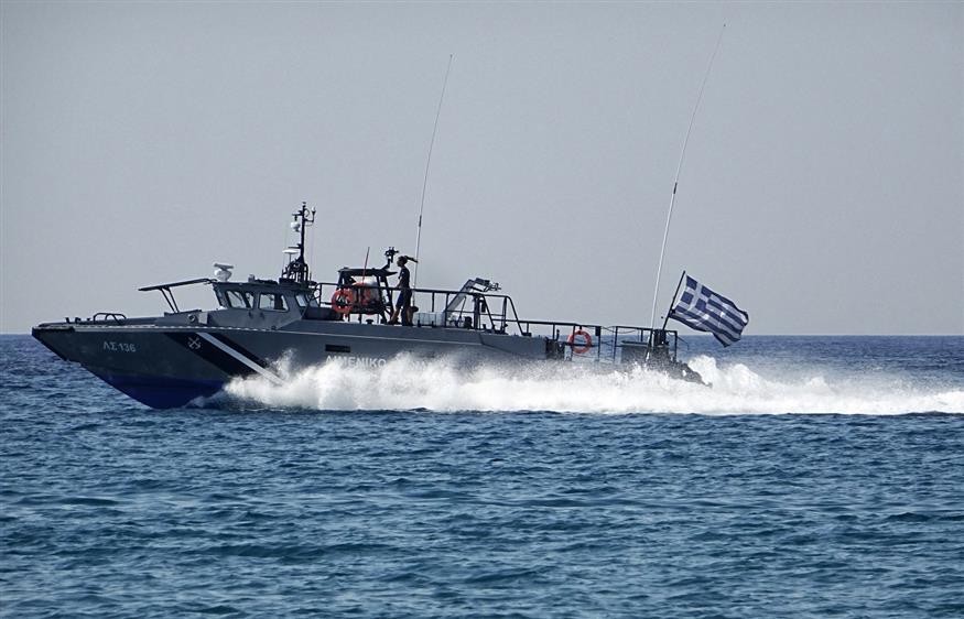 Σάμος: Διασώθηκαν 18 μετανάστες από το Λιμενικό, συνελήφθη ο διακινητής