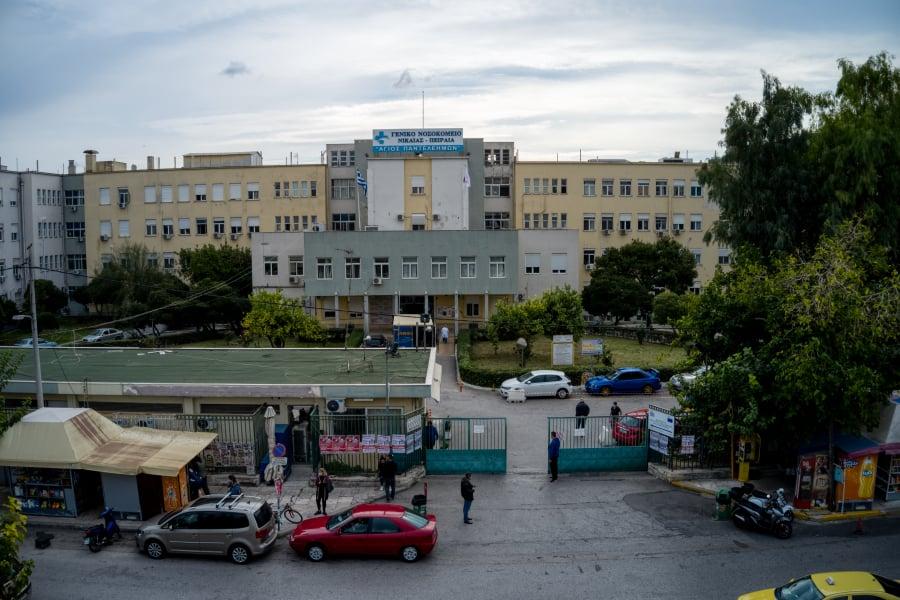 «Απαξίωση και υποβάθμιση του ΕΣΥ» βλέπει ο ΣΥΡΙΖΑ πίσω από τις φωτιές στο Κρατικό Νίκαιας