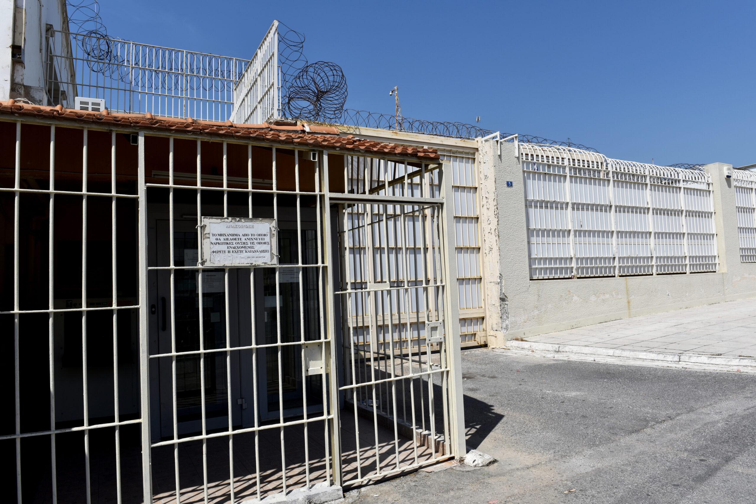 Ζάκυνθος: Στον Κορυδαλλό ο αξιωματικός της αστυνομίας που πουλούσε προστασία σε μαγαζιά