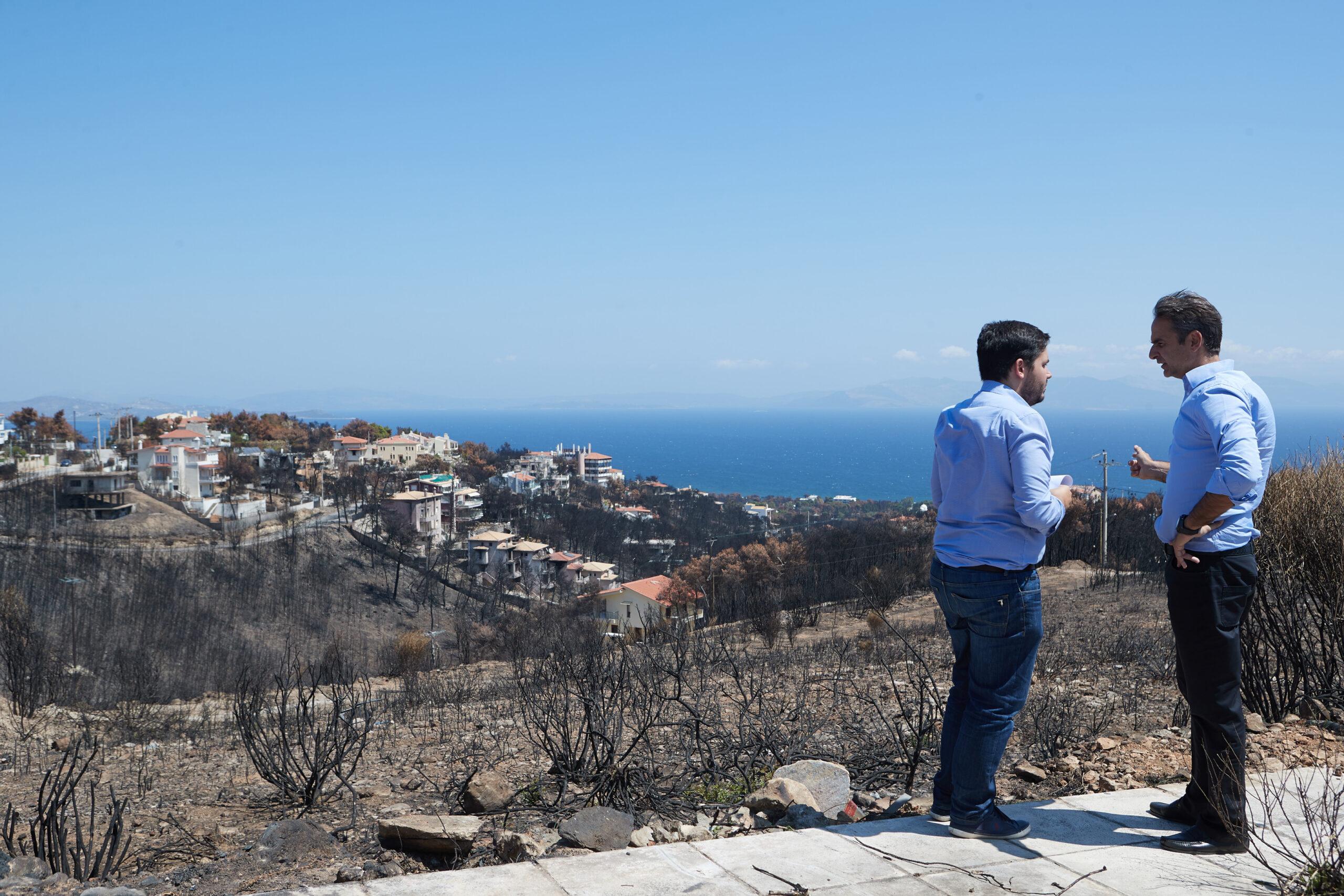 Η Ελλάδα μετρά πληγές, αναζητά εμπρηστές και κλαίει πάνω από τα καμένα