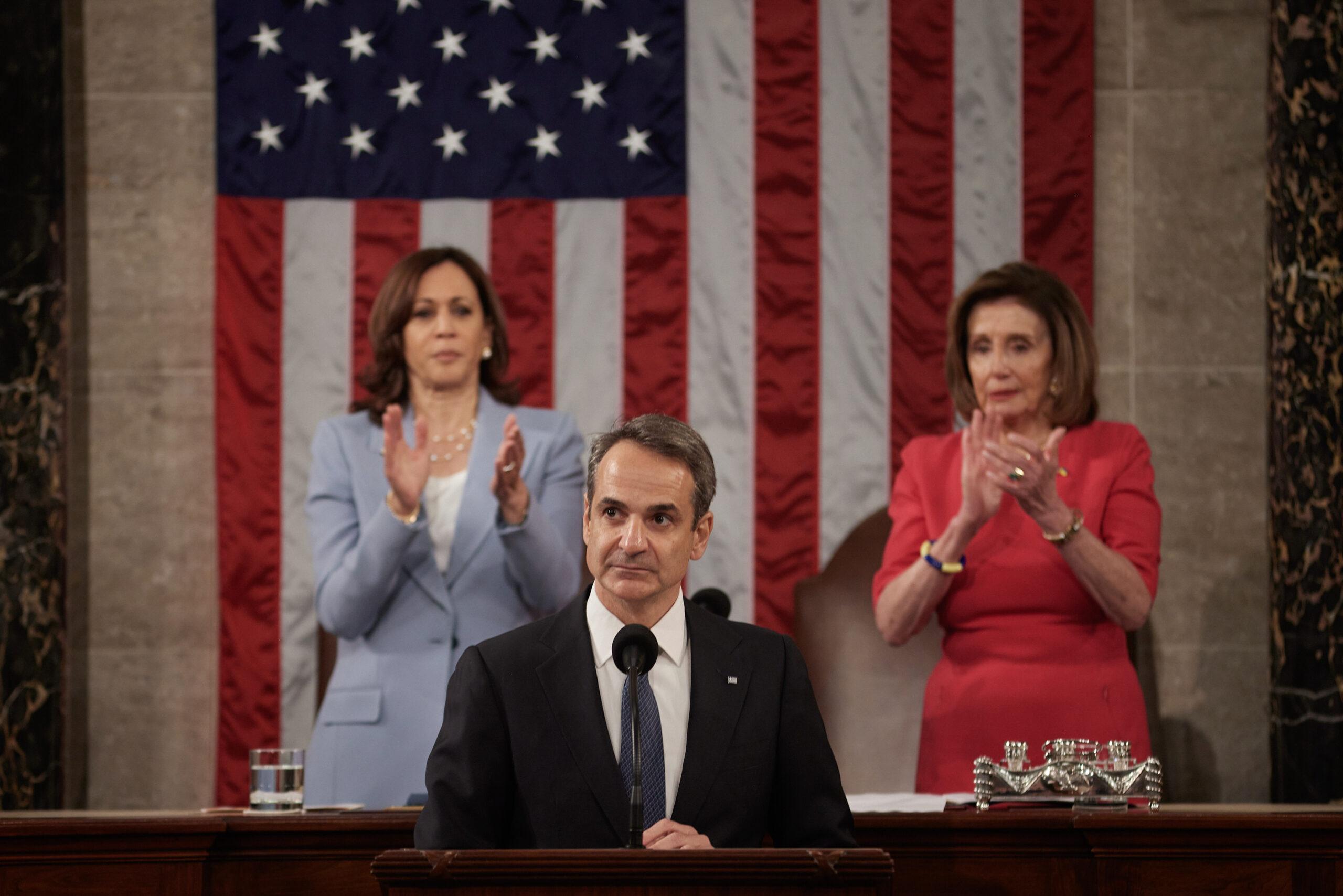 Κατακεραυνώνουν την κυβέρνηση οι NYT – Η «αποθέωση» του Κυρ. Μητσοτάκη προς τη φημισμένη εφημερίδα (ΒΙΝΤΕΟ)