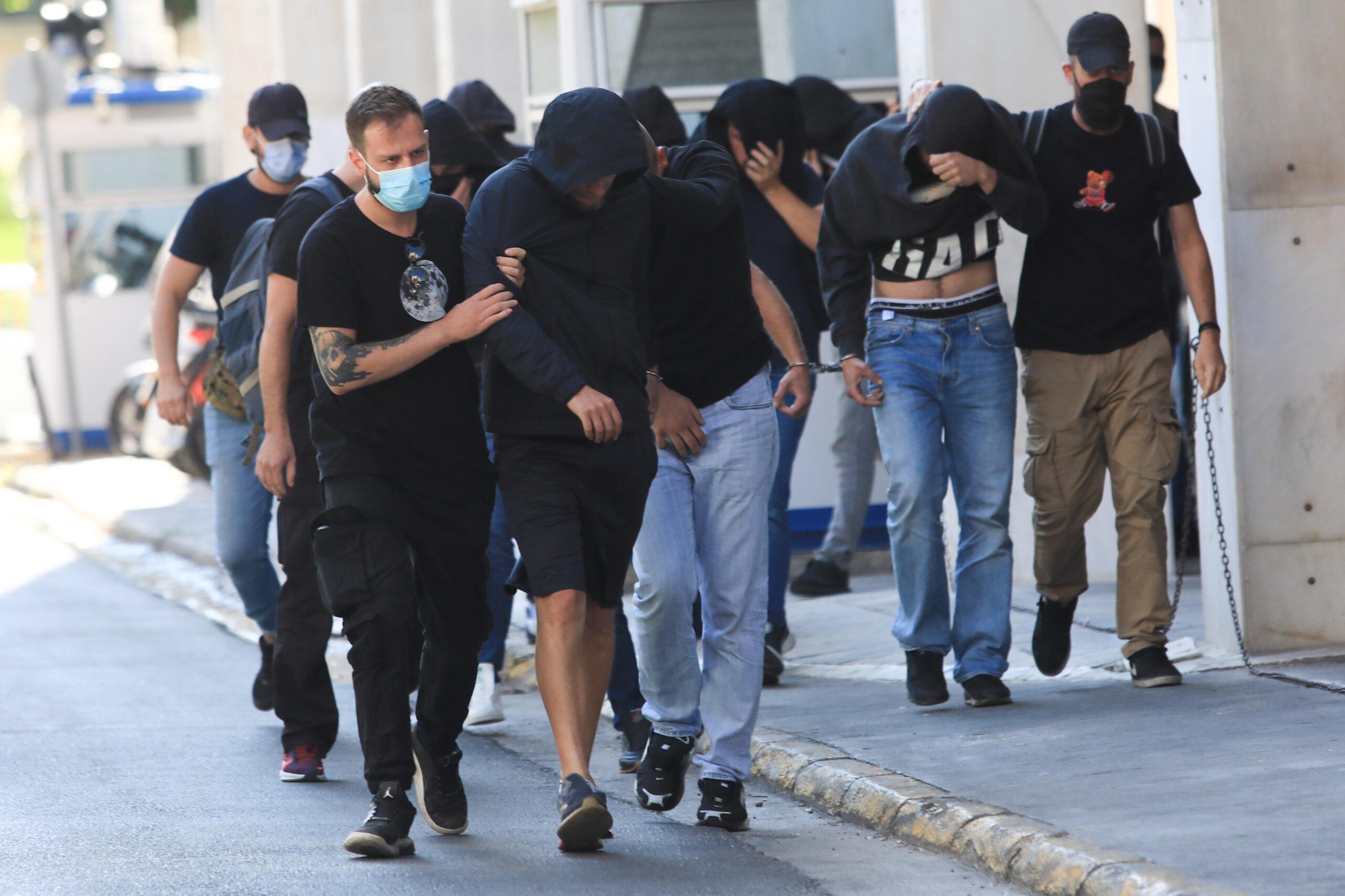 Νέα Φιλαδέλφεια: Προφυλακιστέοι και οι 30 κατηγορούμενοι