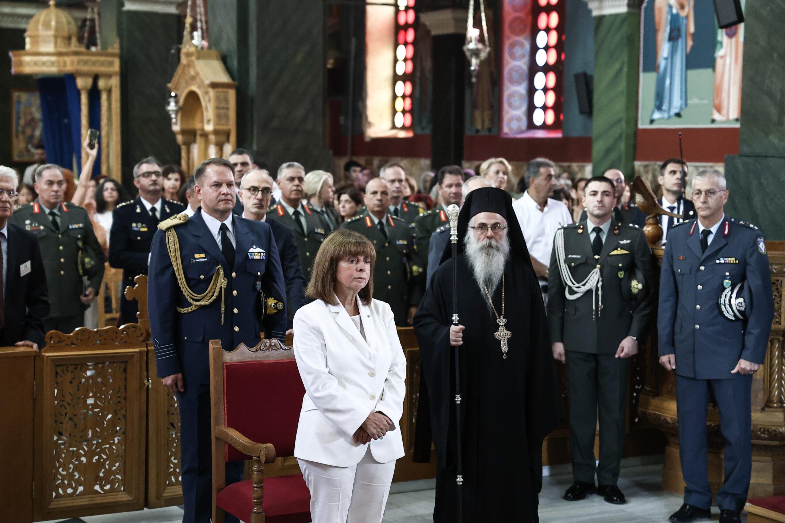 Κ. Σακελλαροπούλου: «Ο λαός μας πάντοτε αντλούσε παρηγοριά και δύναμη από την προστατευτική παρουσία της Παναγίας»