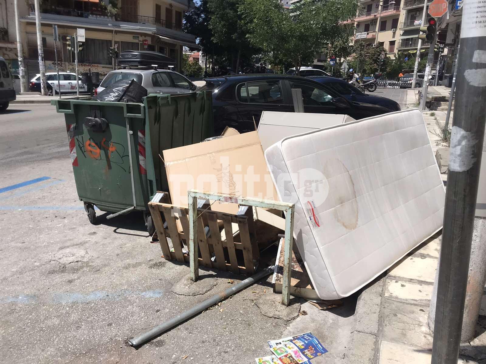 Ακόμα βρυχάται το «τέρας» των σκουπιδιών στο δήμο Θεσσαλονίκης – Δείτε φωτογραφίες