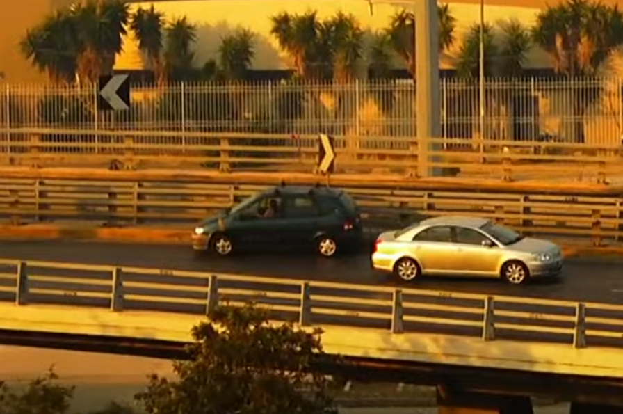 Αττική: Αυτοκίνητο κινείται ανάποδα στον Κηφισό (ΒΙΝΤΕΟ)