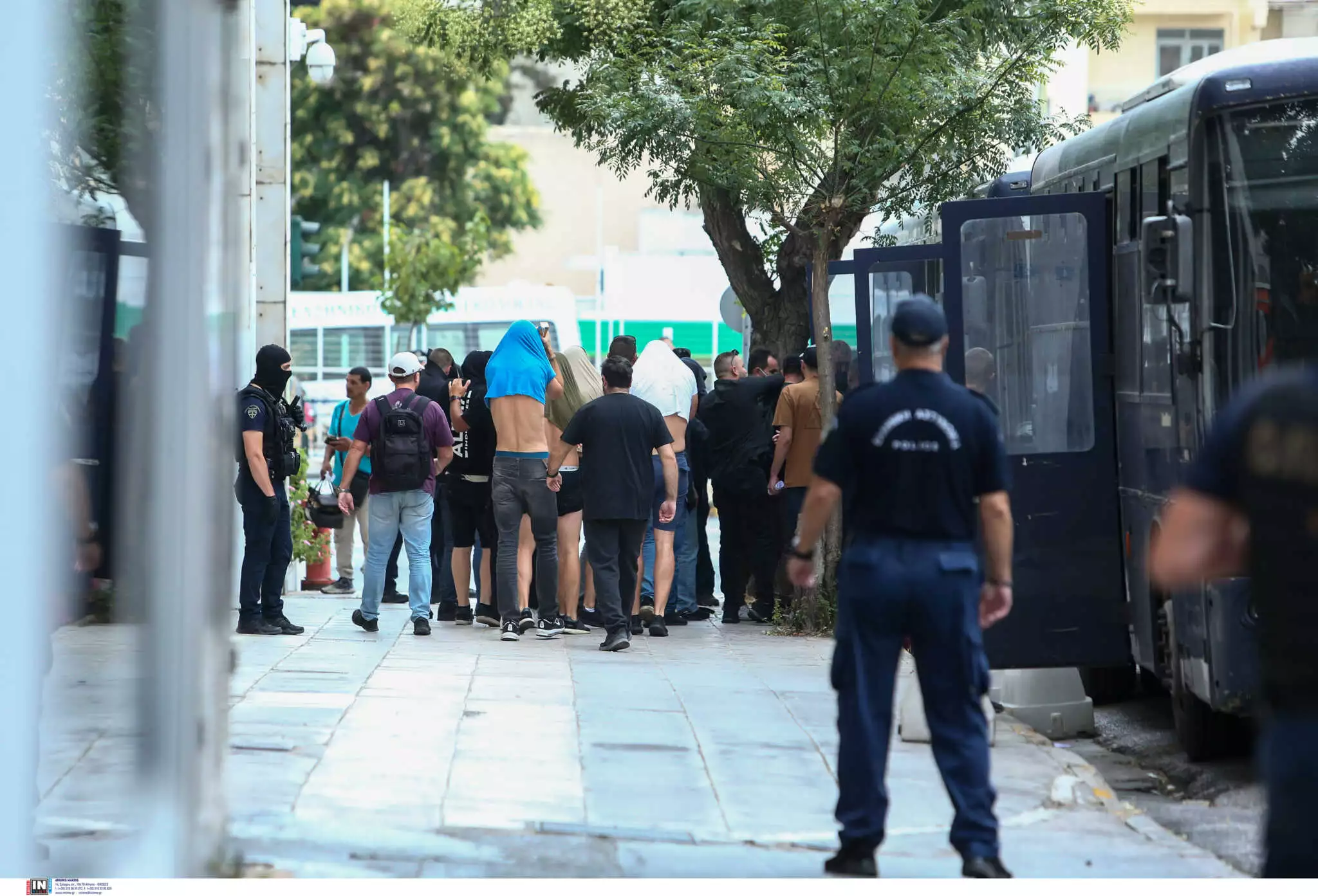 Παρουσία εισαγγελέων οι επόμενοι ευρωπαϊκοί αγώνες ΑΕΚ και ΠΑΟ – Έρχονται και νέα εντάλματα σύλληψης