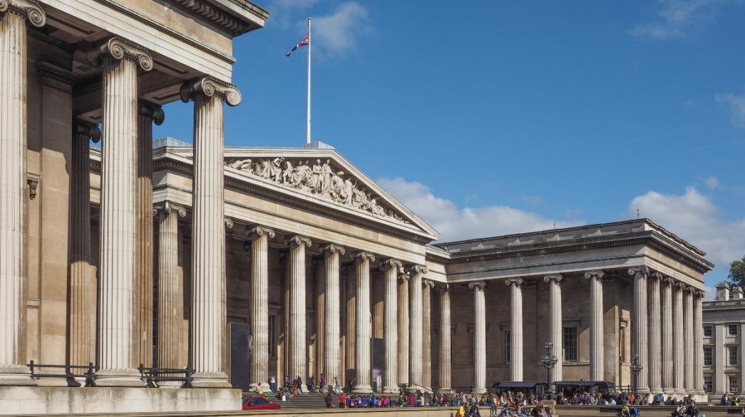Παραιτήθηκε ο διευθυντής του Βρετανικού Μουσείου μετά την κλοπή αρχαιοτήτων