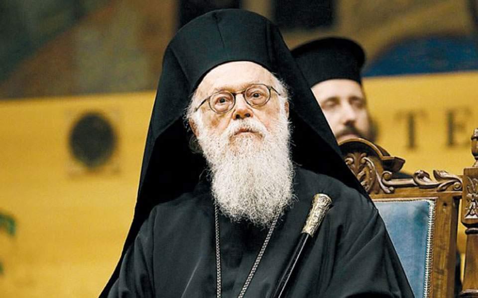 Καταγγελία για τον Αρχιμανδρίτη της Κρήτης ότι έβριζε τον Αρχιμανδρίτη της Αλβανίας στα social media