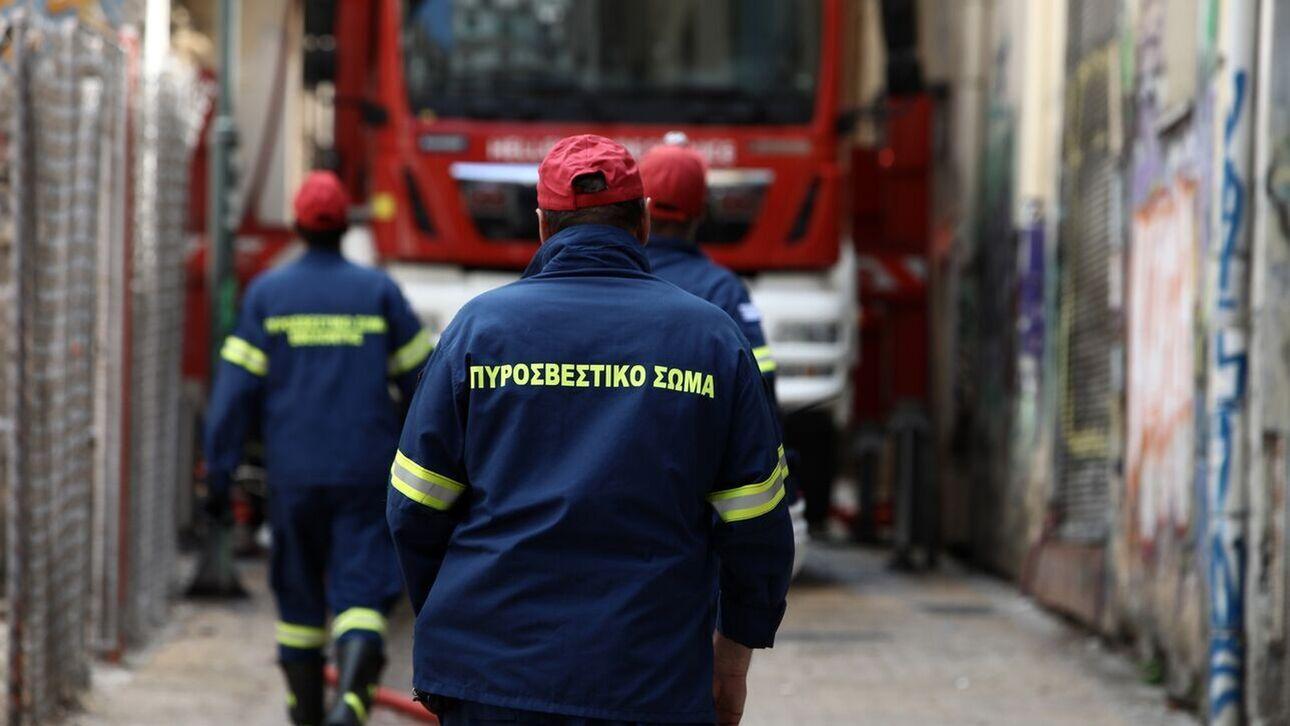 Πλατεία Αττικής: Νεκρός βρέθηκε άνδρας σε διαμέρισμα που πήρε φωτιά
