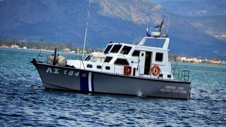 Χίος: Διασώθηκε ψαράς – Εντοπίστηκε στη θάλασσα να κρατιέται από τη μηχανή