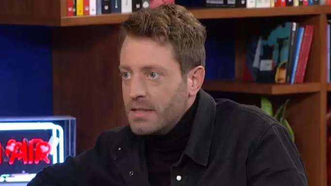 Μιχάλης Συριόπουλος: «Μπόρεσα να αποδεχθώ τον εαυτό μου, να μην παίζω θέατρο στη ζωή μου»