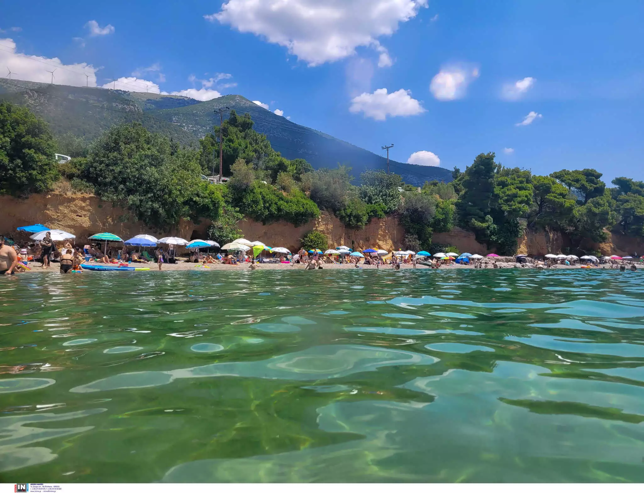 Χανιά: Εκκενώθηκε η παραλία «Γλυκά Νερά» υπό τον φόβο κατολίσθησης
