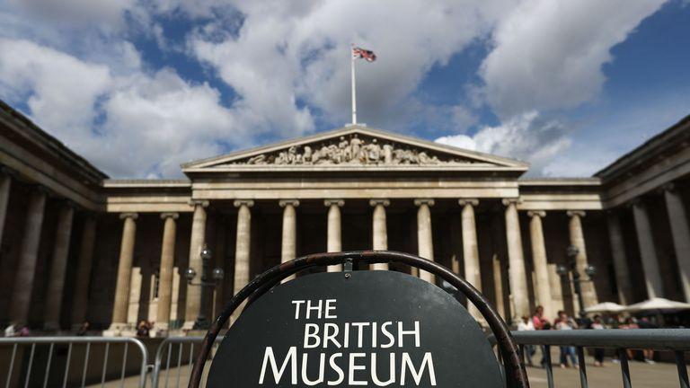 Βρετανικό Μουσείο: Παραιτήθηκε και ο υποδιευθυντής Τζόναθαν Ουίλιαμς