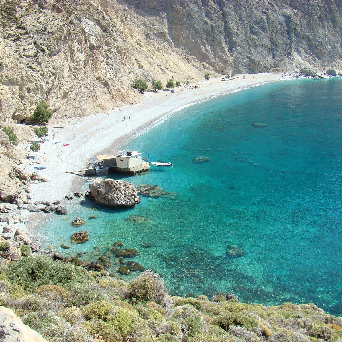 Κρήτη: Εκκένωση της παραλίας Γλυκά Νερά στα Σφακιά υπό τον φόβο κατολίσθησης