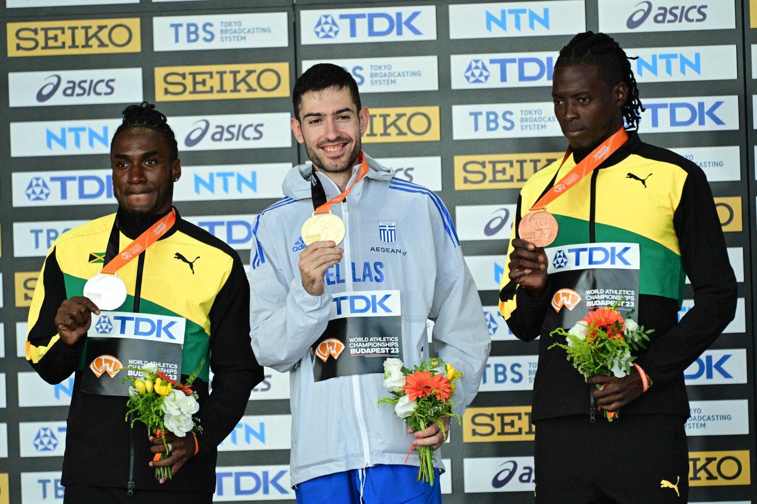 Παγκόσμιο Πρωτάθλημα Στίβου: Η απονομή του χρυσού μεταλλίου στο Μίλτο Τεντόγλου υπό τους ήχους του Εθνικού Ύμνου (ΒΙΝΤΕΟ)