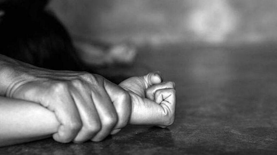 Κρήτη: Τουρίστρια κατήγγειλε βιασμό σε τουαλέτα