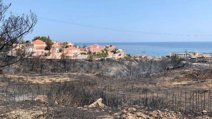 Ανασυγκρότηση υποδομών στη Ρόδο μετά την πυρκαγιά – Το ΥπΑΑΤ παρουσιάζει το σχέδιο δράσης