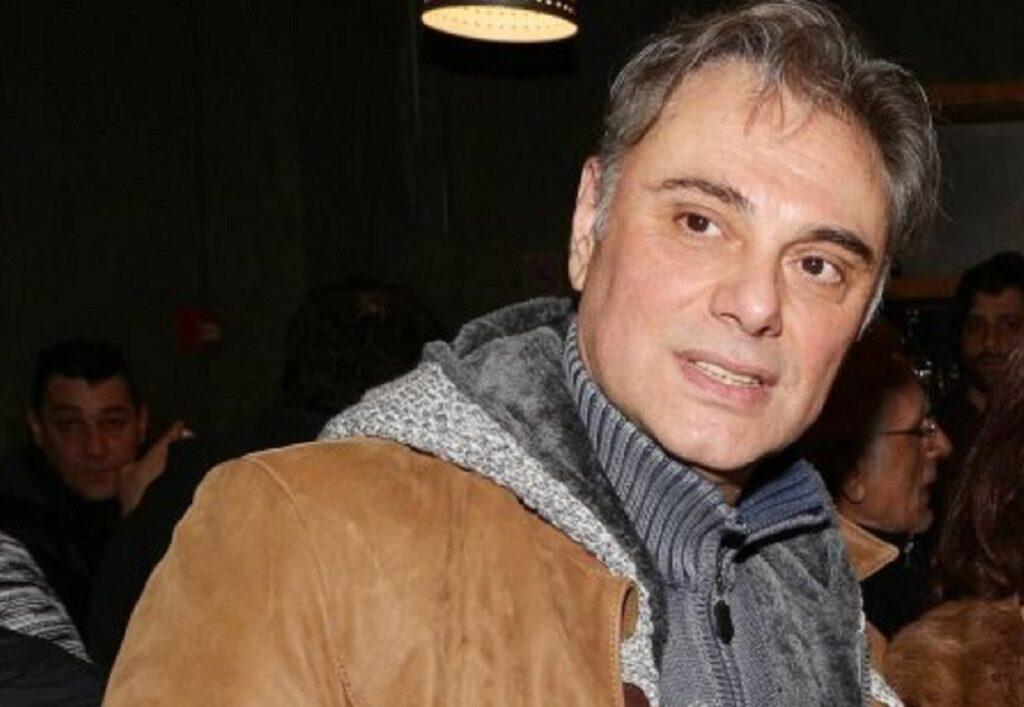 Ικαρία: Με τη σορό του παιδιού του που πνίγηκε ταξιδεύει για Πειραιά ο ηθοποιός Οδυσσέας Σταμούλης