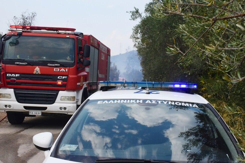 Πυρκαγιά στο Μενίδι: Ελεύθεροι οι δύο προσαχθέντες για την απόπειρα εμπρησμού