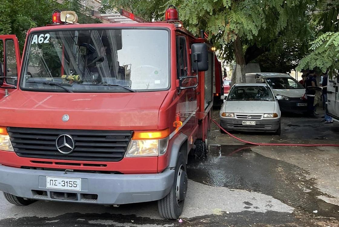 Θεσσαλονίκη: Φωτιά ξέσπασε σε ταβέρνα στη Χαριλάου (ΦΩΤΟ)