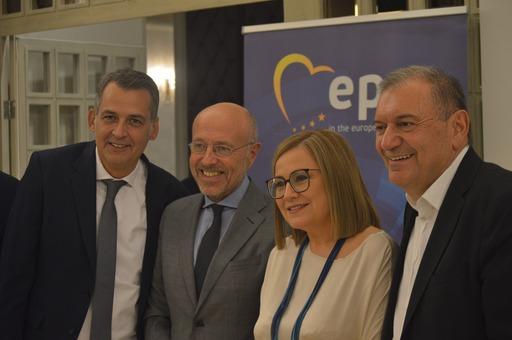 Το ευχαριστώ του Κυριάκου Χαμουζά υποψήφιου Δημοτικού Συμβούλου Πυλαίας – Χορτιάτη με τον Ιγνάτιο Καϊτεζίδη