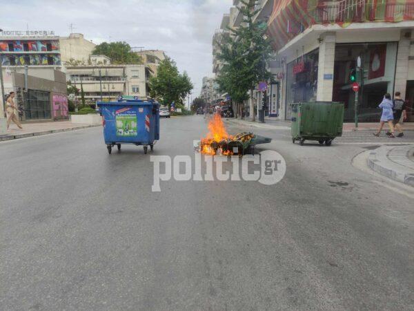 Λάρισα: Επεισόδια στο κέντρο της πόλης - Χημικά και πετροπόλεμος σε πορεία για τις πλημμύρες (ΦΩΤΟ & ΒΙΝΤΕΟ)