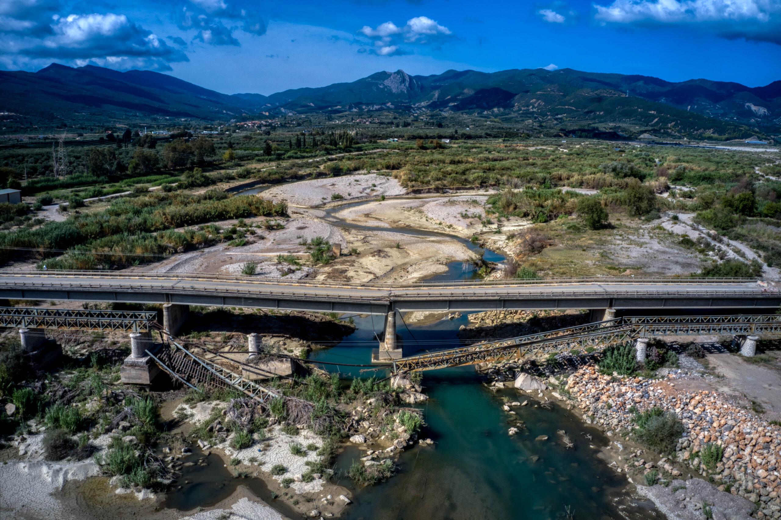 Κλειστή και πλημμυρισμένη και σήμερα η Αθηνών – Θεσσαλονίκης