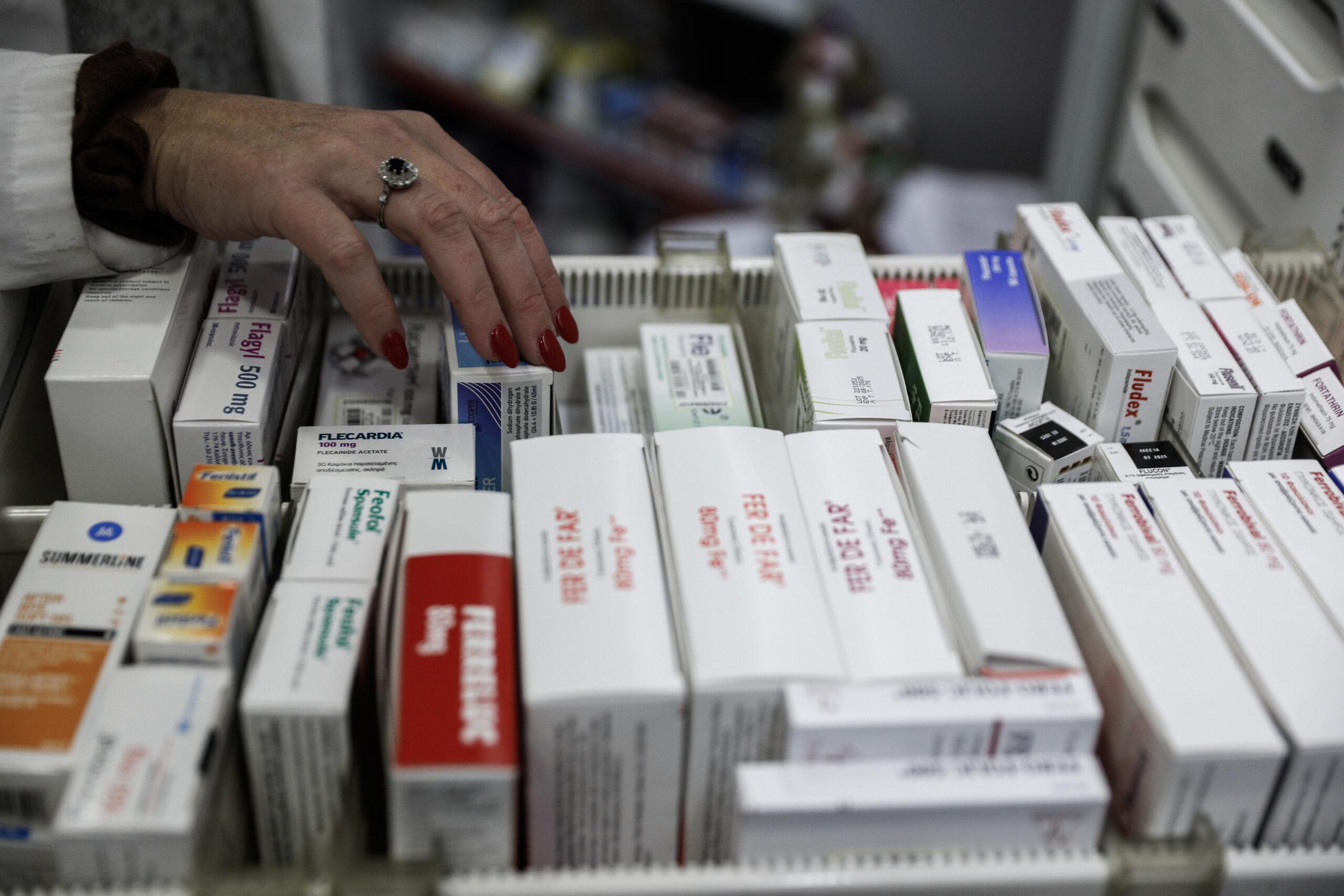 Ελλείψεις φαρμάκων: Κίνδυνος για διόγκωση του προβλήματος – Έντονη ανησυχία από τους φαρμακοποιούς