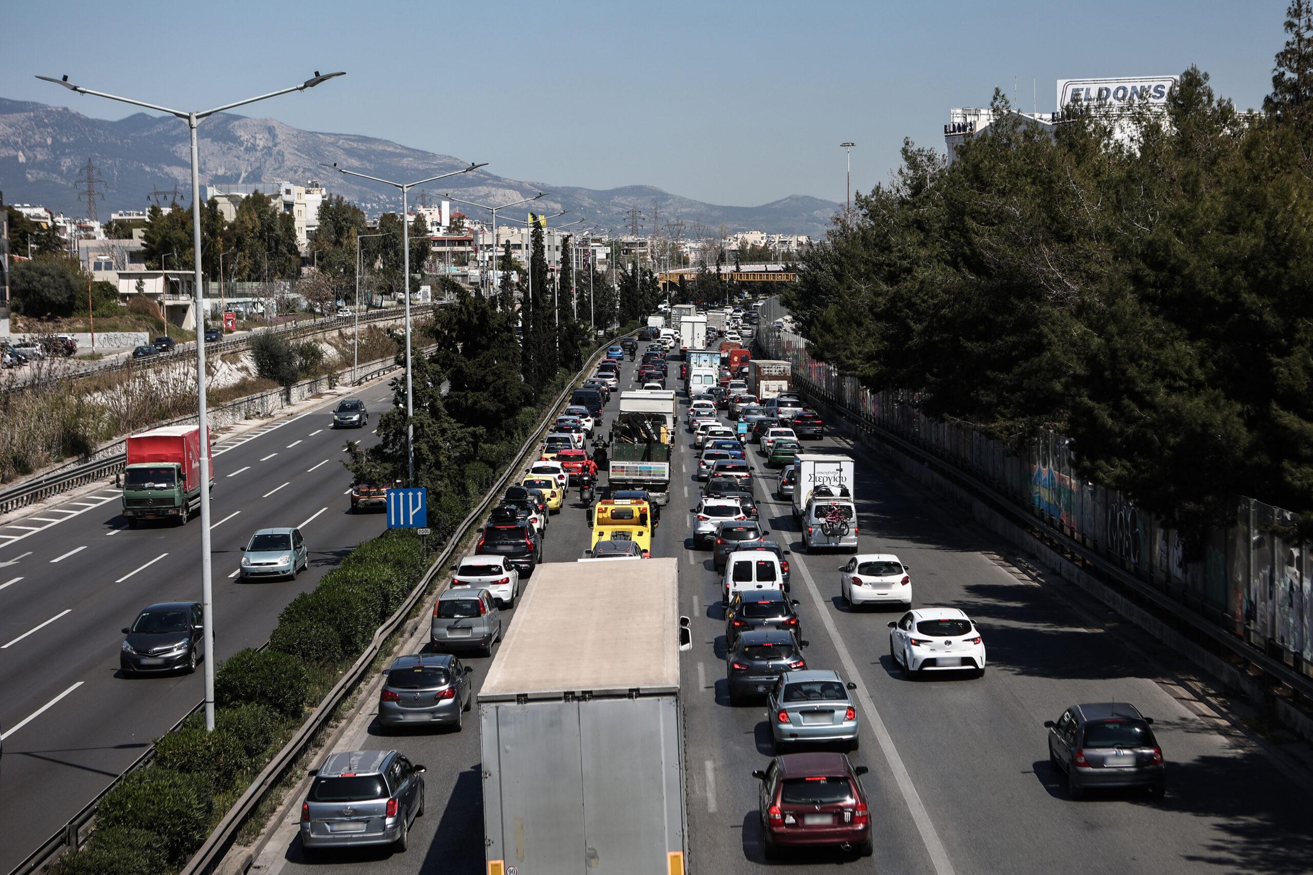 Επιπρόσθετες εργασίες αποκατάστασης στηθαίων ασφαλείας στην Εθνική Οδό Θεσσαλονίκης – Ν. Μουδανιών από την Περιφέρεια Κεντρικής Μακεδονίας