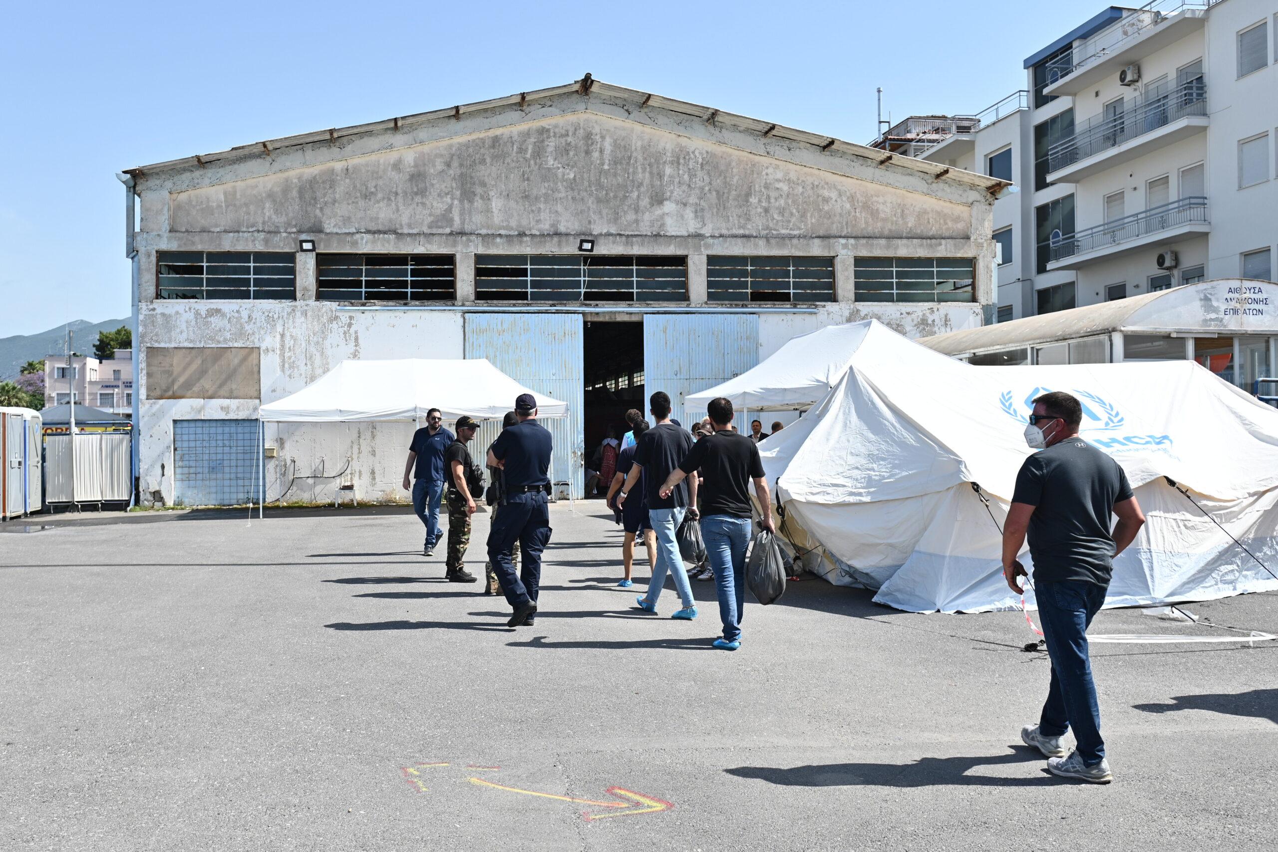 Κρήτη: Σε εξέλιξη επιχείρηση διάσωσης 60 μεταναστών στη Σητεία – Μεταξύ αυτών και τρία βρέφη